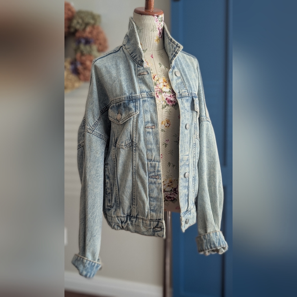 Refuge stylish Light Washed Blue Denim Jacket